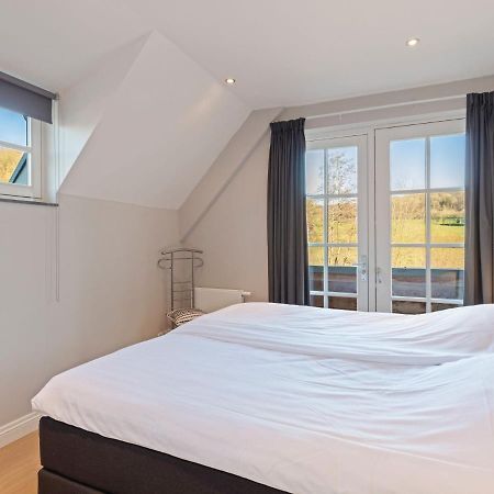 Elegant Apartment In Slenaken With Balcony Eksteriør billede