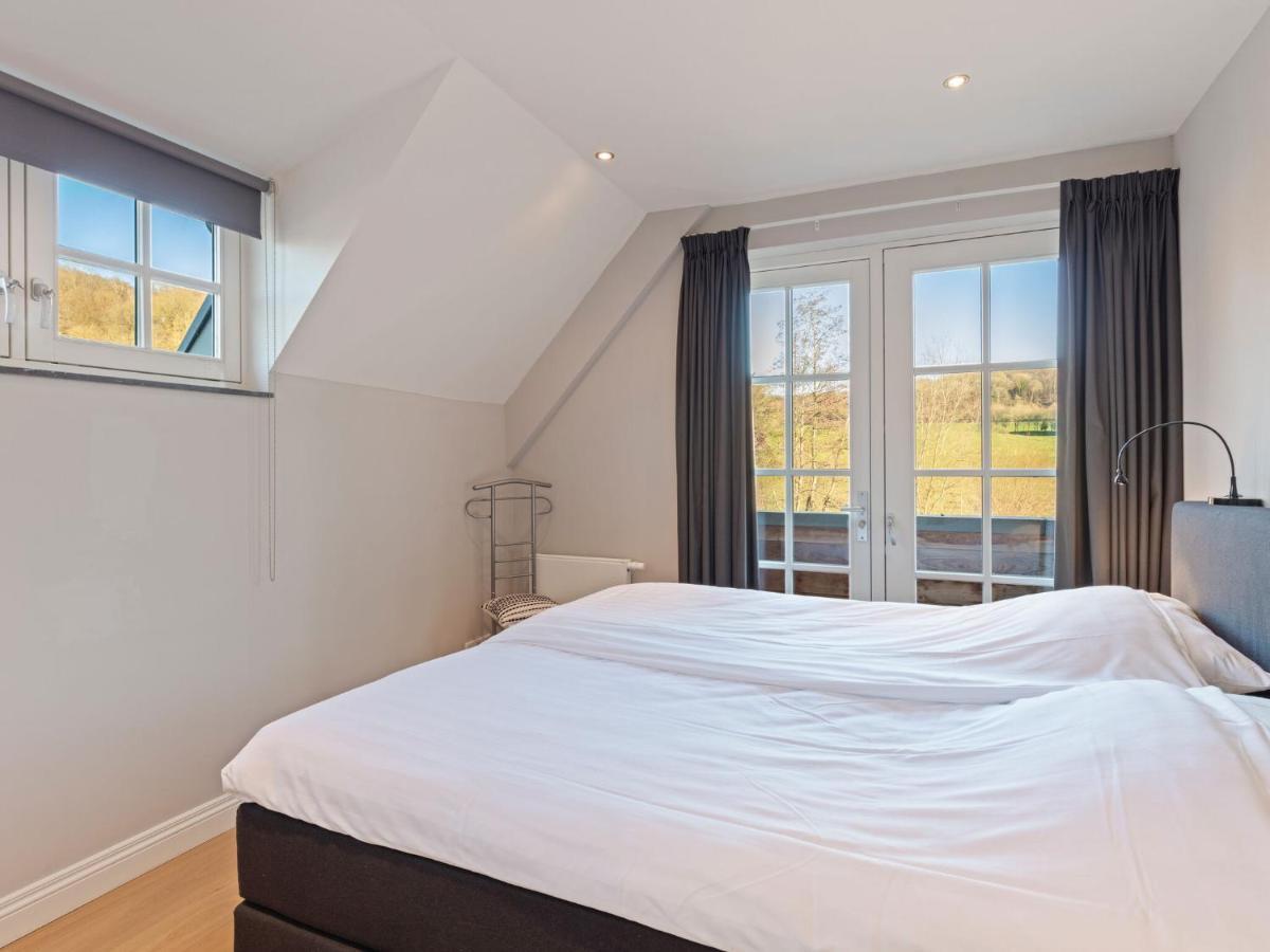 Elegant Apartment In Slenaken With Balcony Eksteriør billede